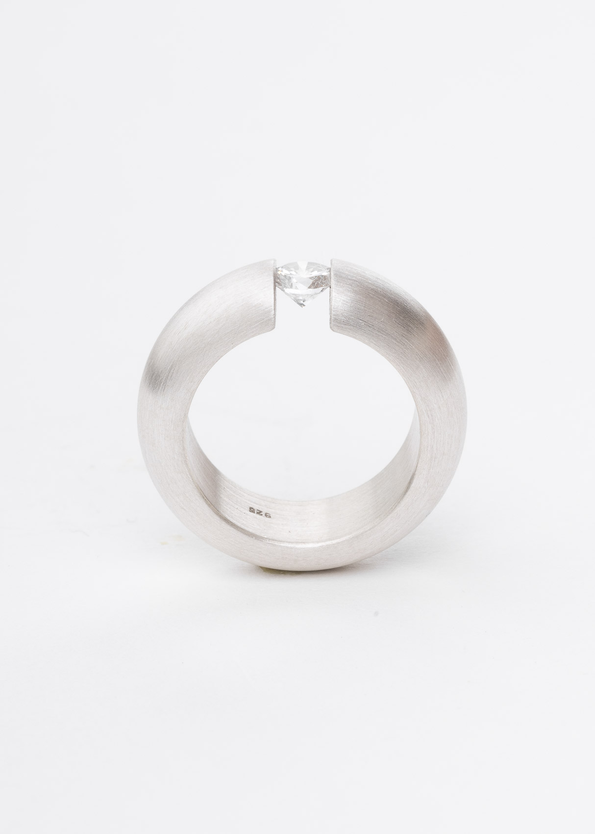 halbrunder Spannring mit Zirkonia – Bild 2