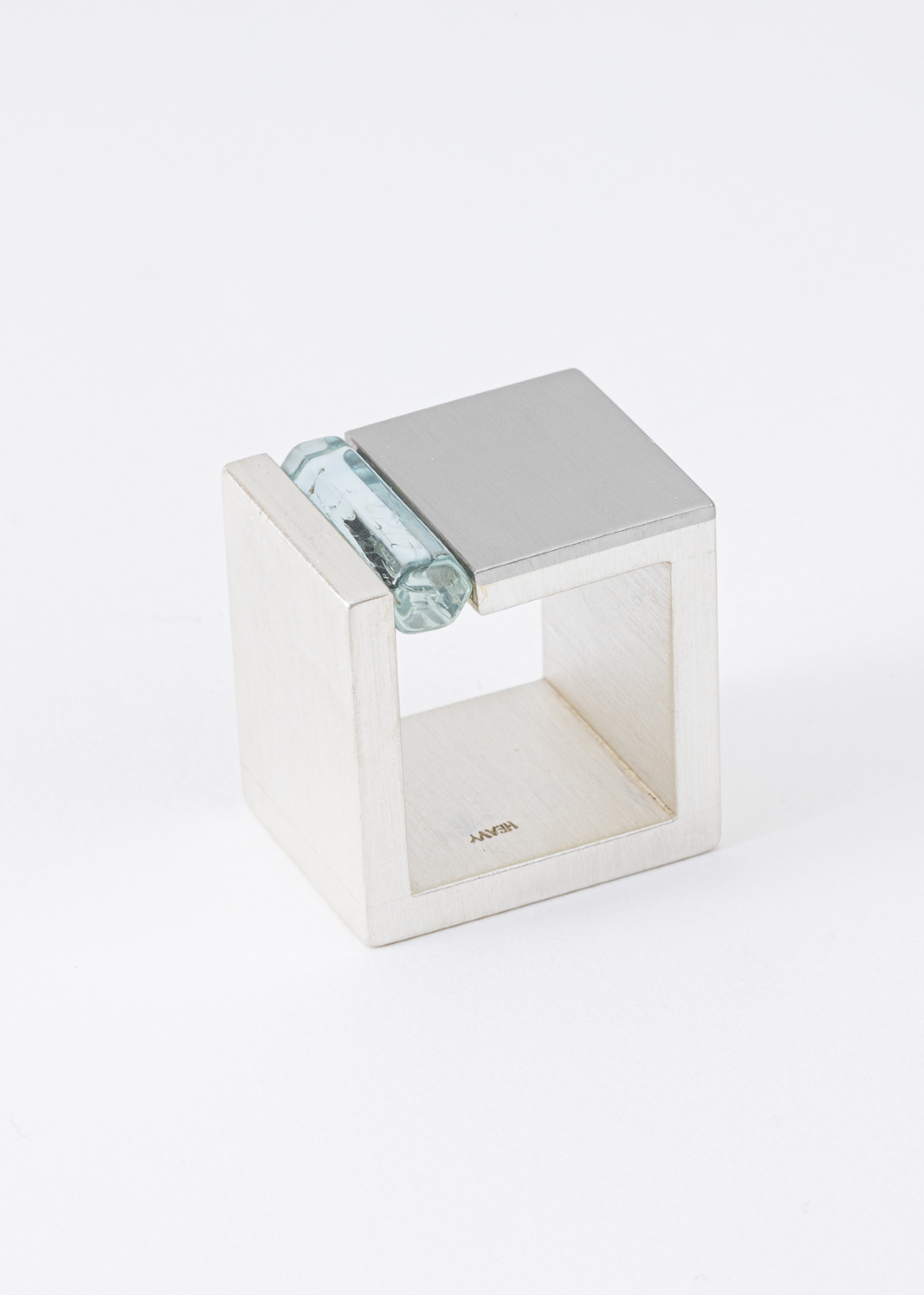 quadratischer Ring mit Aquamarinkristall – Bild 2